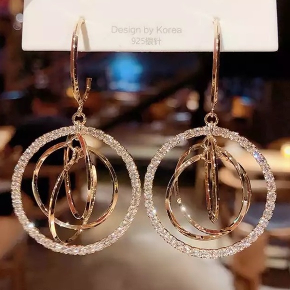 Jewelry - - New 18k gold plated luxury Earrings